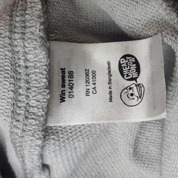 𝅺cheap MONDAY Diagonal Win Crewneck Cotton - Picture 8 of 9